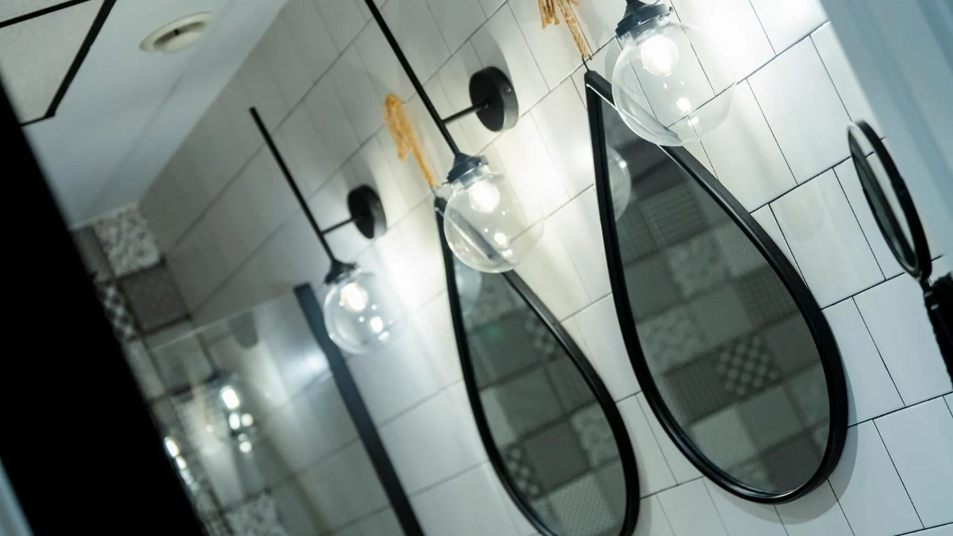 Aparthotel Luz De Gades - Suites Spa Gym - Adults Only 4*, Cadiz