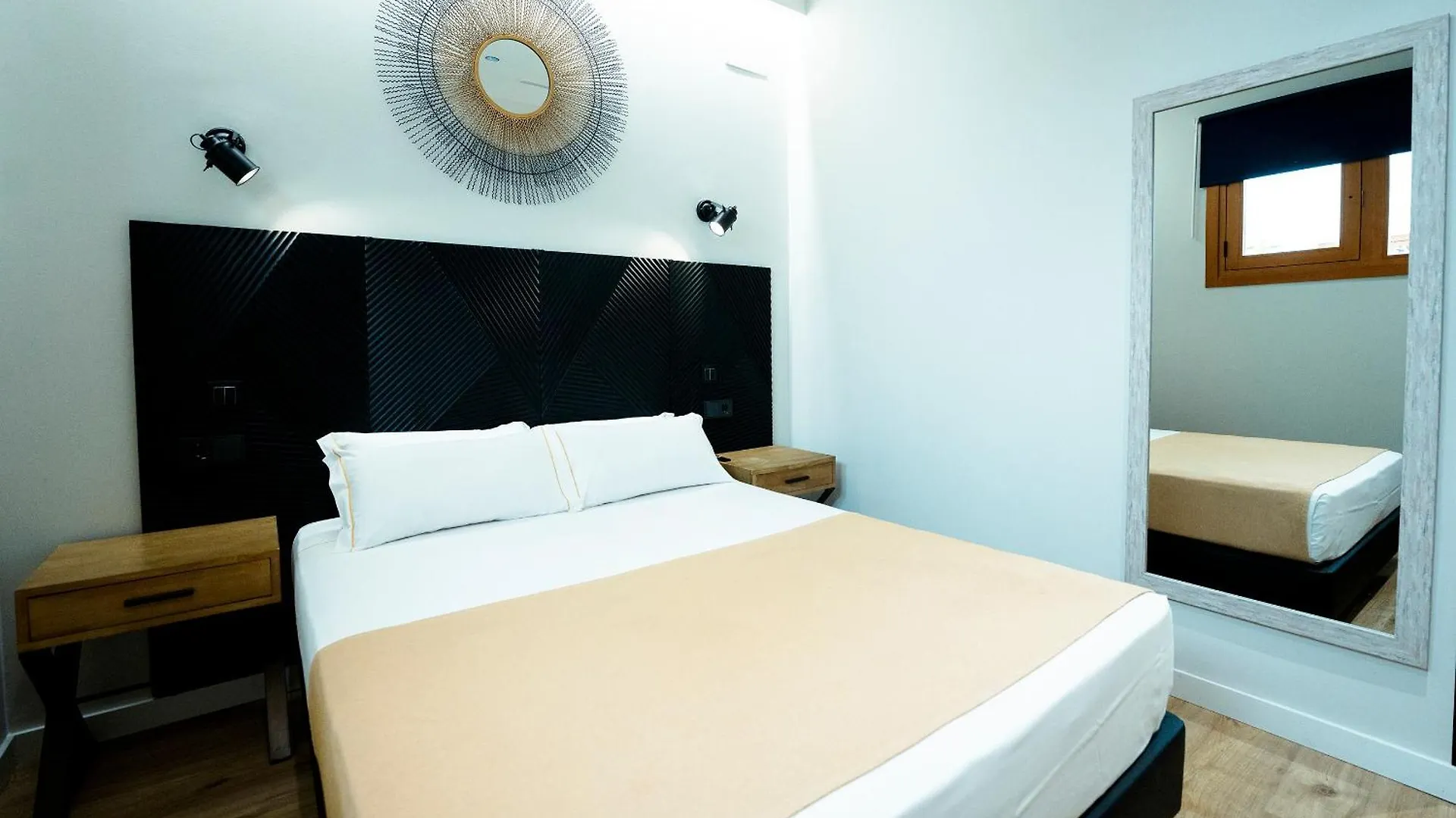 Aparthotel Luz De Gades - Suites Spa Gym - Adults Only Spain