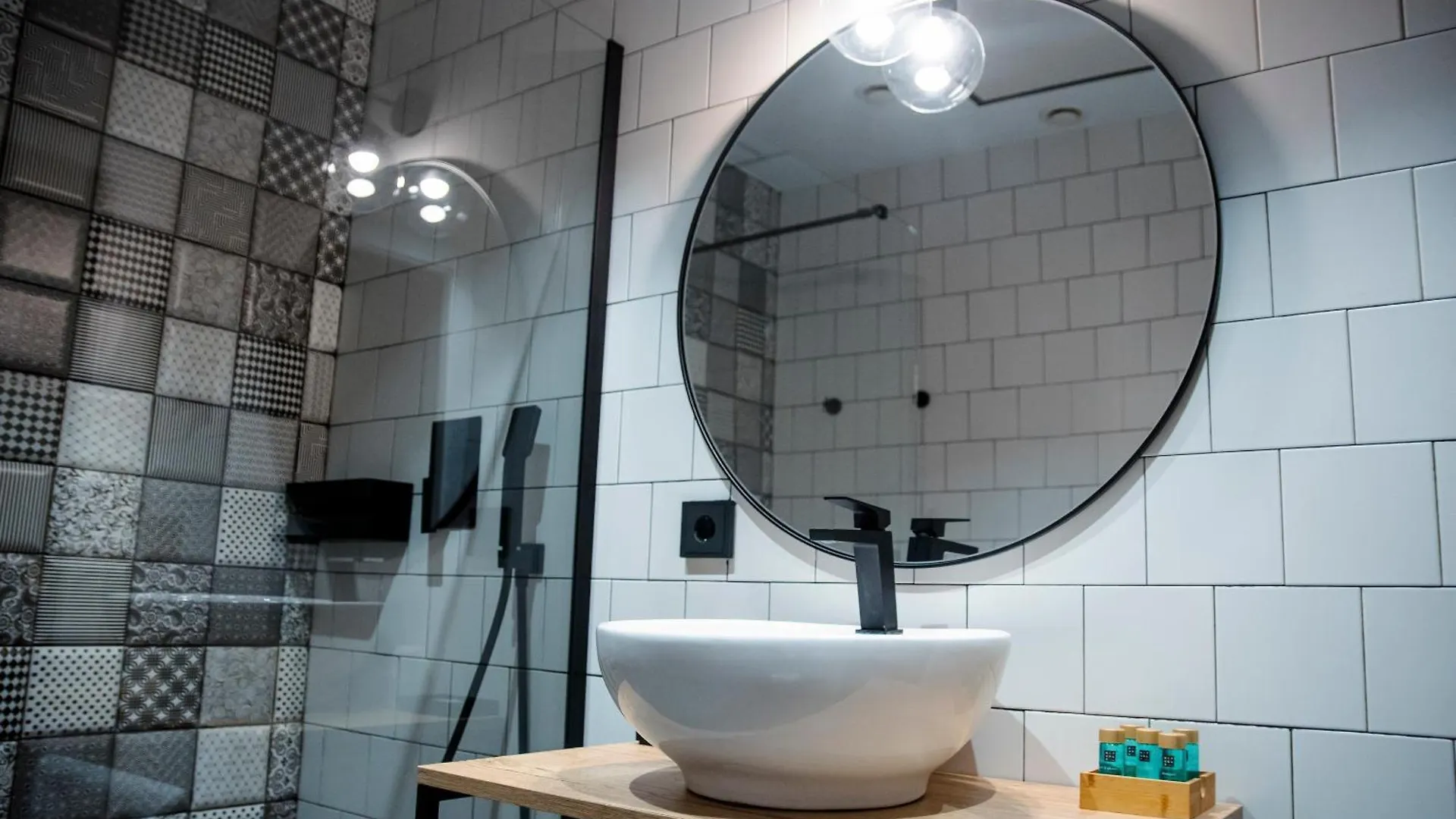 Aparthotel Luz De Gades - Suites Spa Gym - Adults Only Cadiz